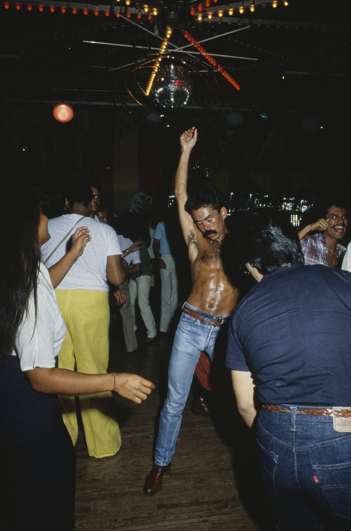 Disco Dancing