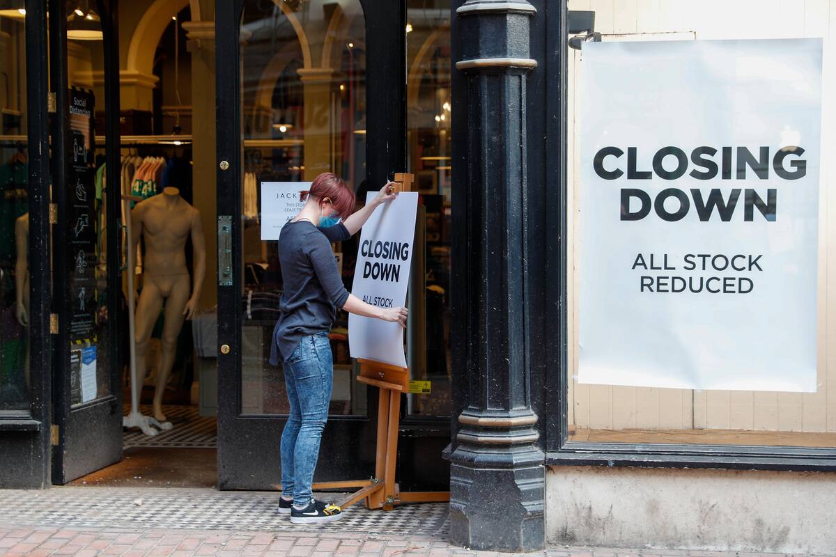 Englands Lockdown Eases Again as Shops and Pub Gardens Reopen