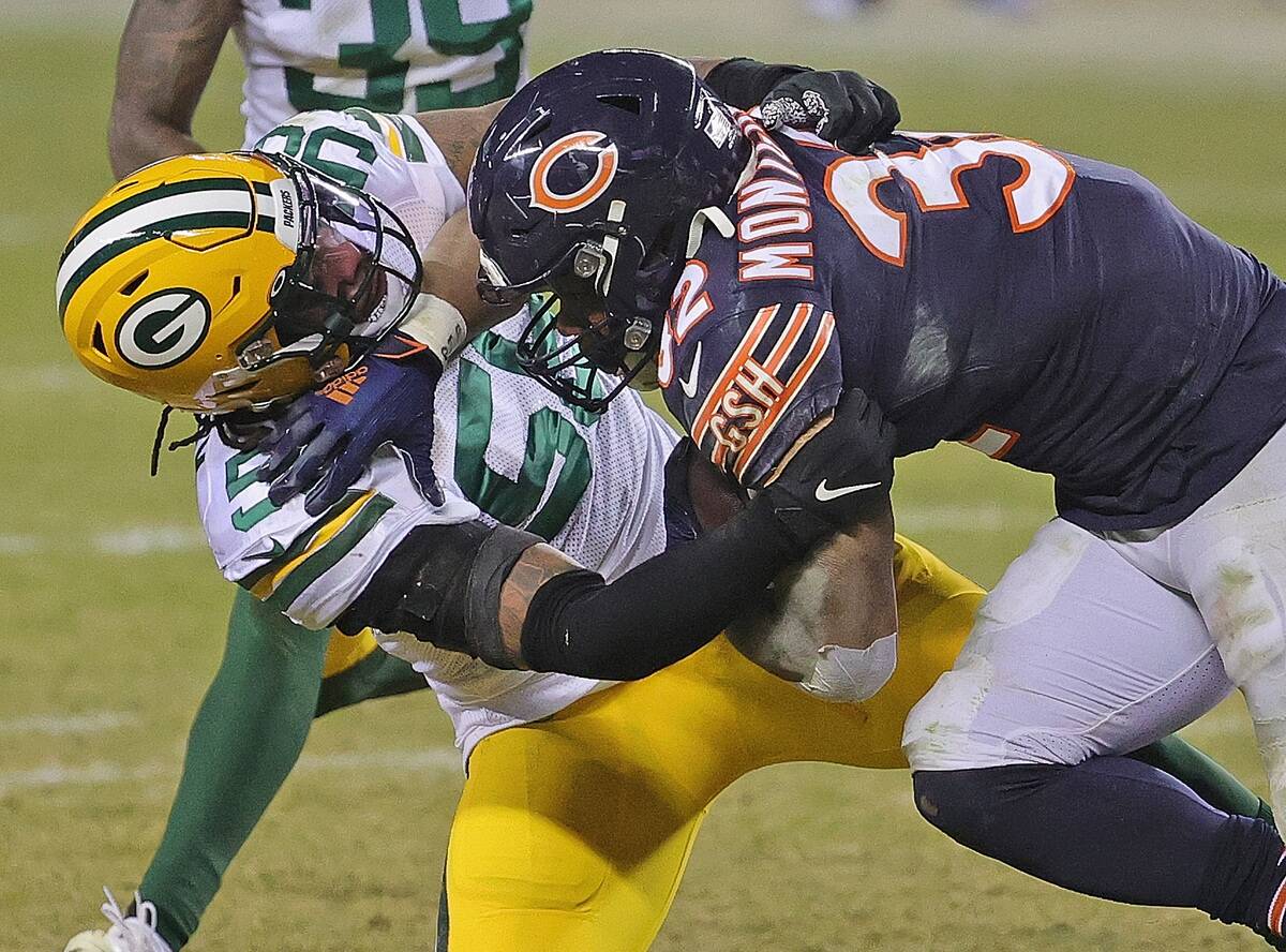 Green Bay Packers v Chicago Bears