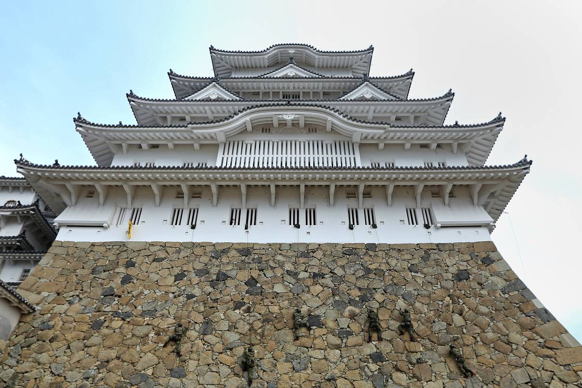 Japan Self Defense Force Clean The Himeji Castle