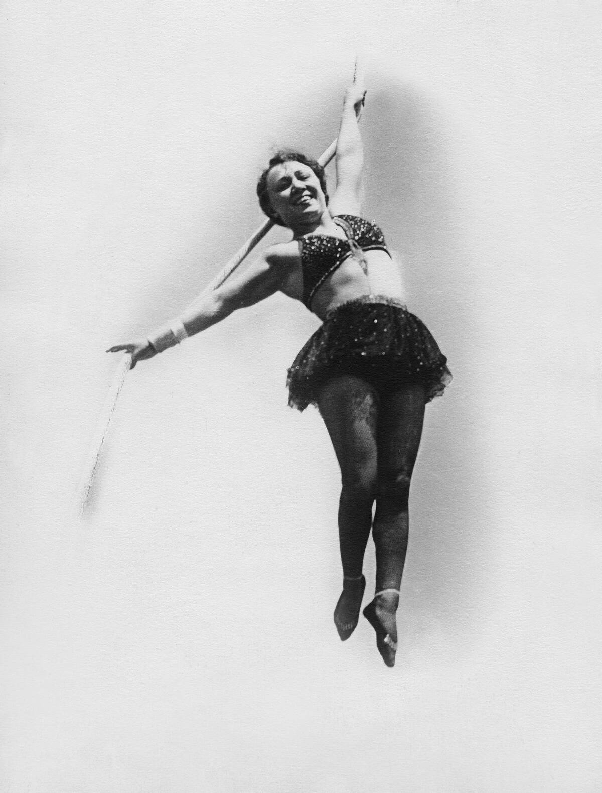Leitzel, Lillian, Acrobat, Trapeze Artist, Germany/USA*02.01.1892-15.02.1931+ - Published by: 'Berliner Morgenpost' 14.02.1931Vintage property of ullstein bild