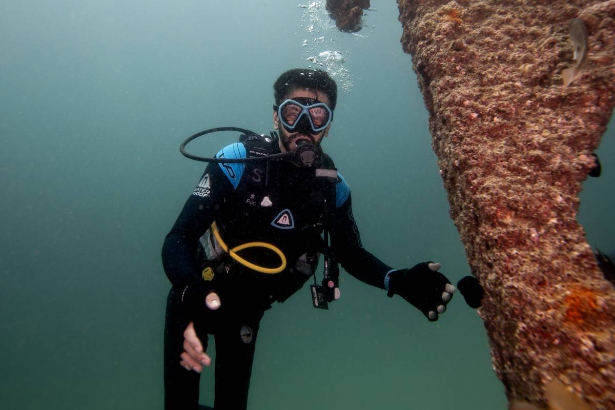 Para-athlete diver Faisal Jawad steals the show on day 2 of Musandam International Diving Festival