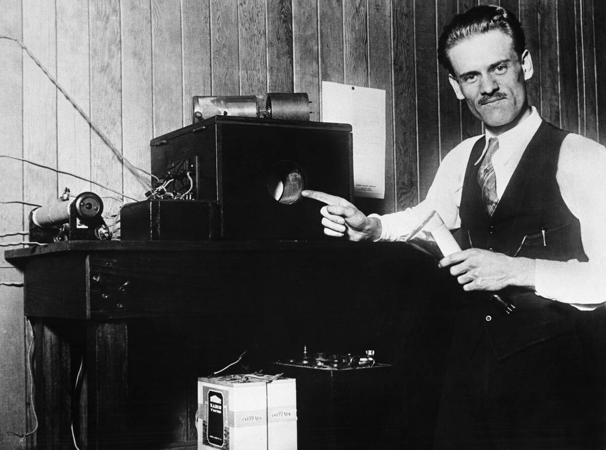 Philo T. Farnsworth Points to his Television