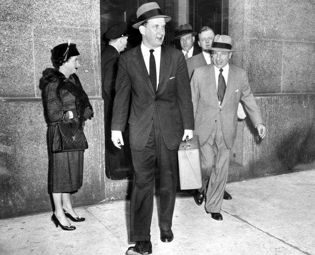 Preceded by attorney, Frank Costello leaves Federal Court af