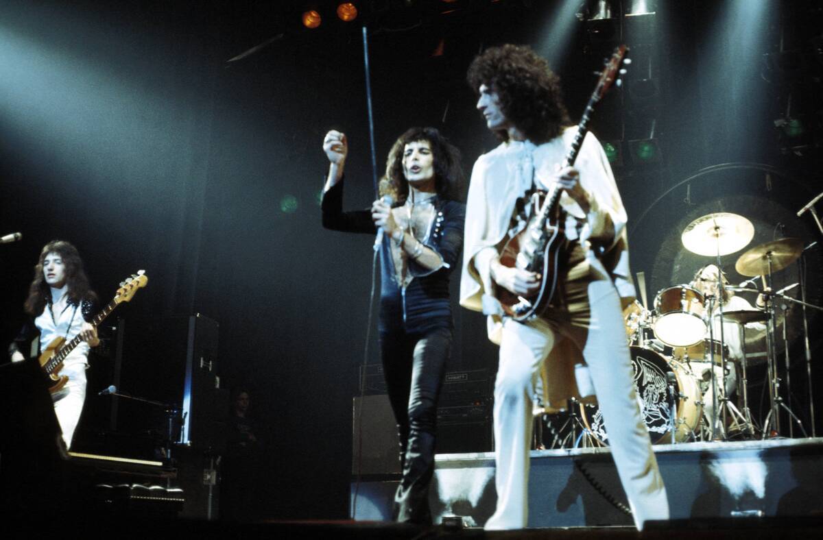 Queen Live At Hammersmith Odeon