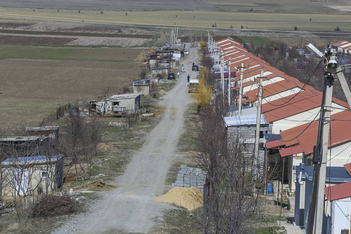Refugee camp between Gori and the South Ossetia, Georgia