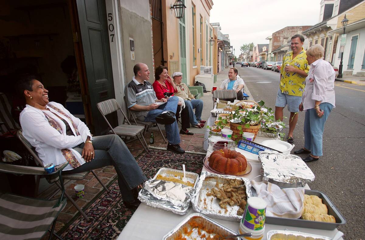 Remaining New Orleans Residents Celebrate Thanksgiving