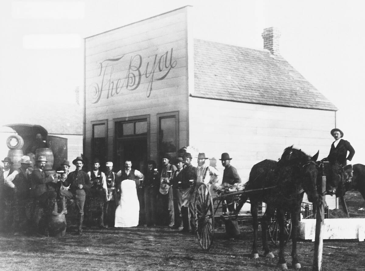 Saloon in Round Pond, Oklahoma Territory