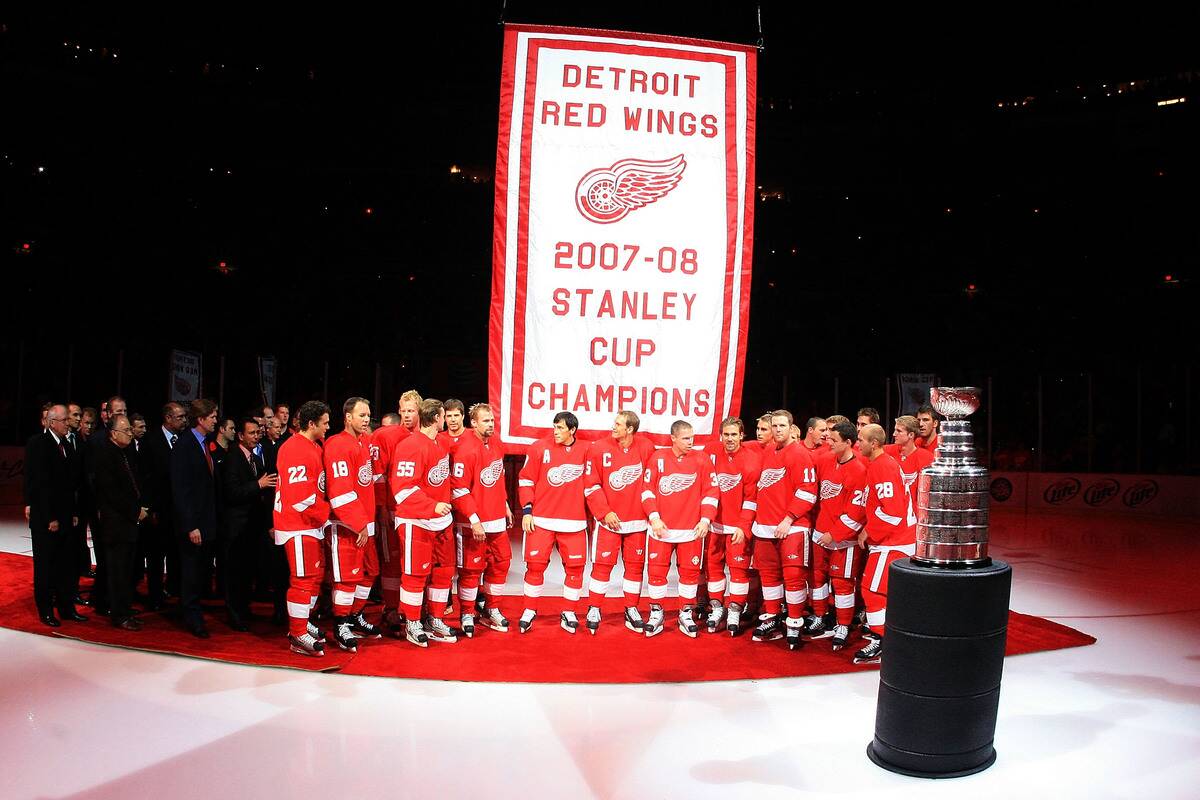 Toronto Maple Leafs v Detroit Red Wings
