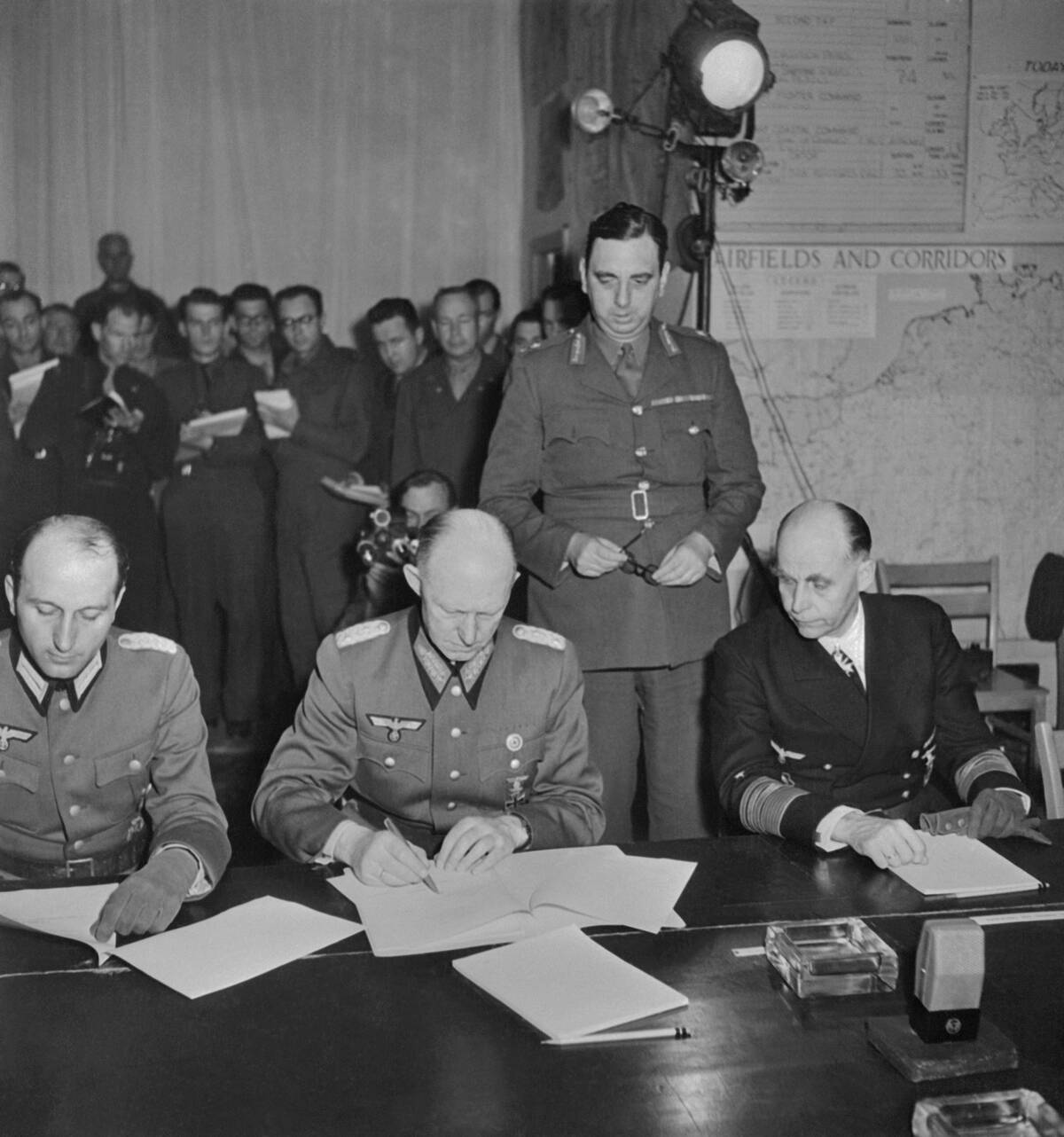 War Treaty Being Signed