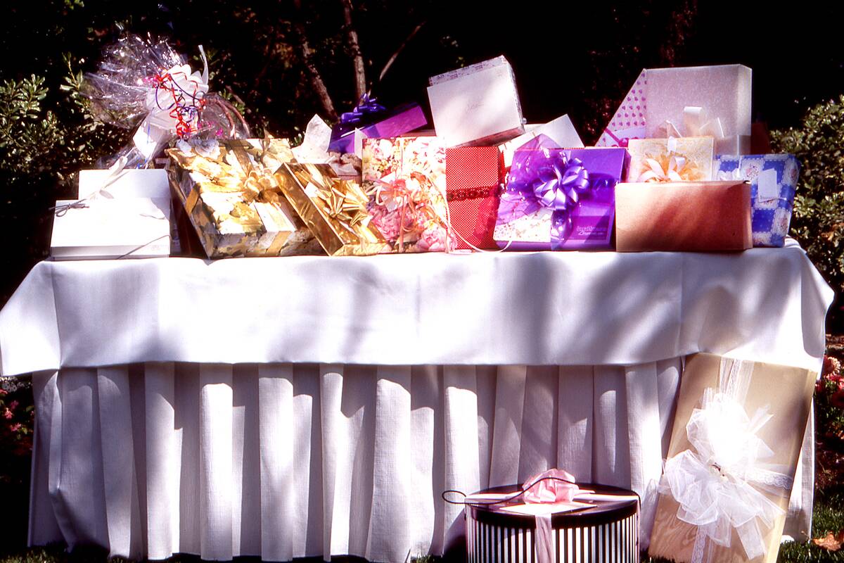 Wedding Shower For Lisa Rinna