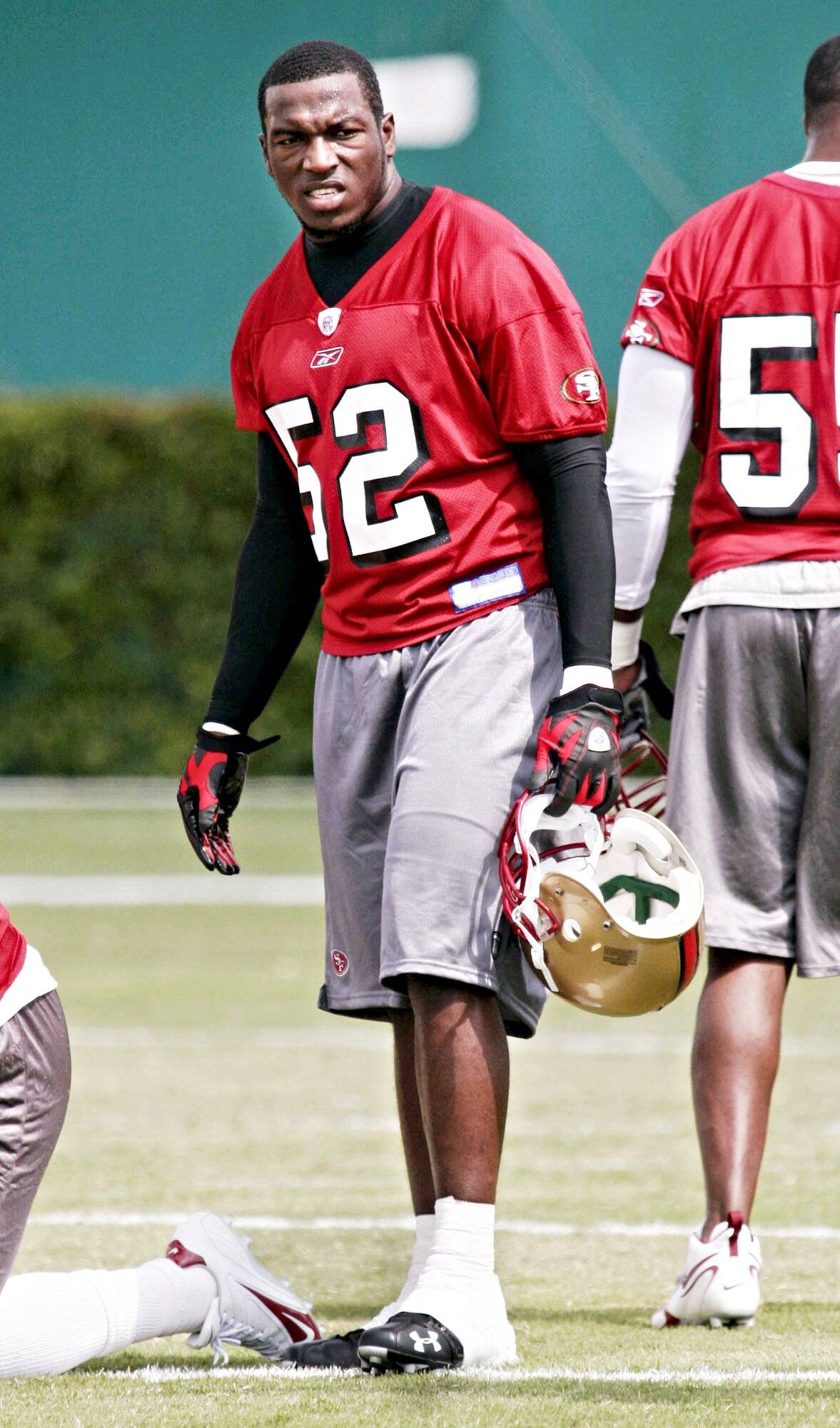 Linebacker Patrick Willis during a mini-camp workout at the 49ers training facility in Santa Clara, Calif. on Friday, May 04, 2007. .