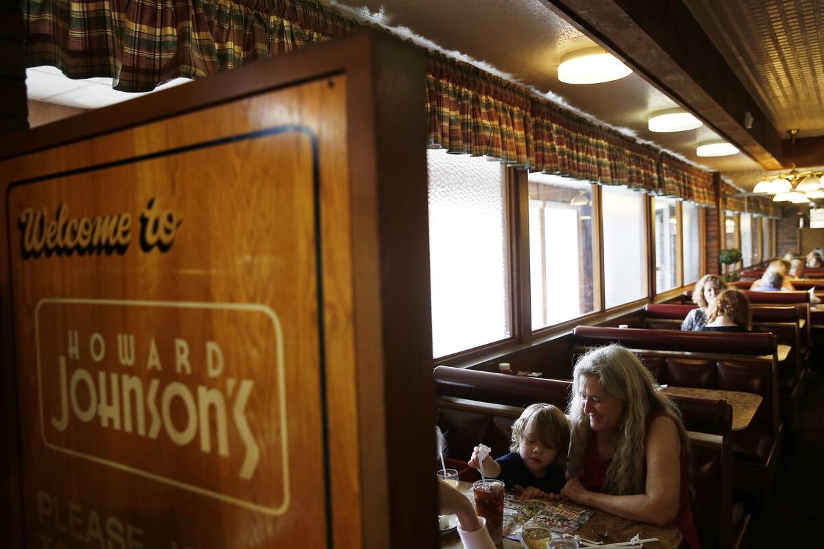 Closing Time For New England's Last HoJo's