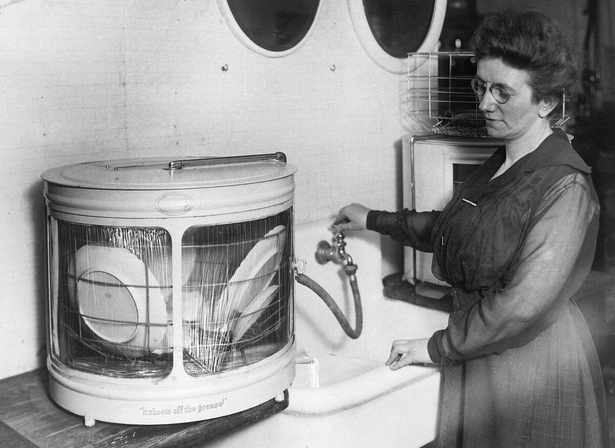 Demonstration of Early Dishwashing Machine