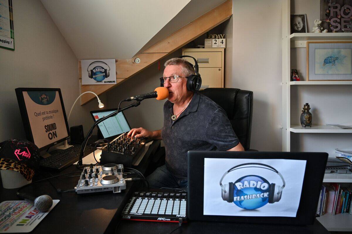 FRANCE-HEALTH-VIRUS-CULTURE-RADIO