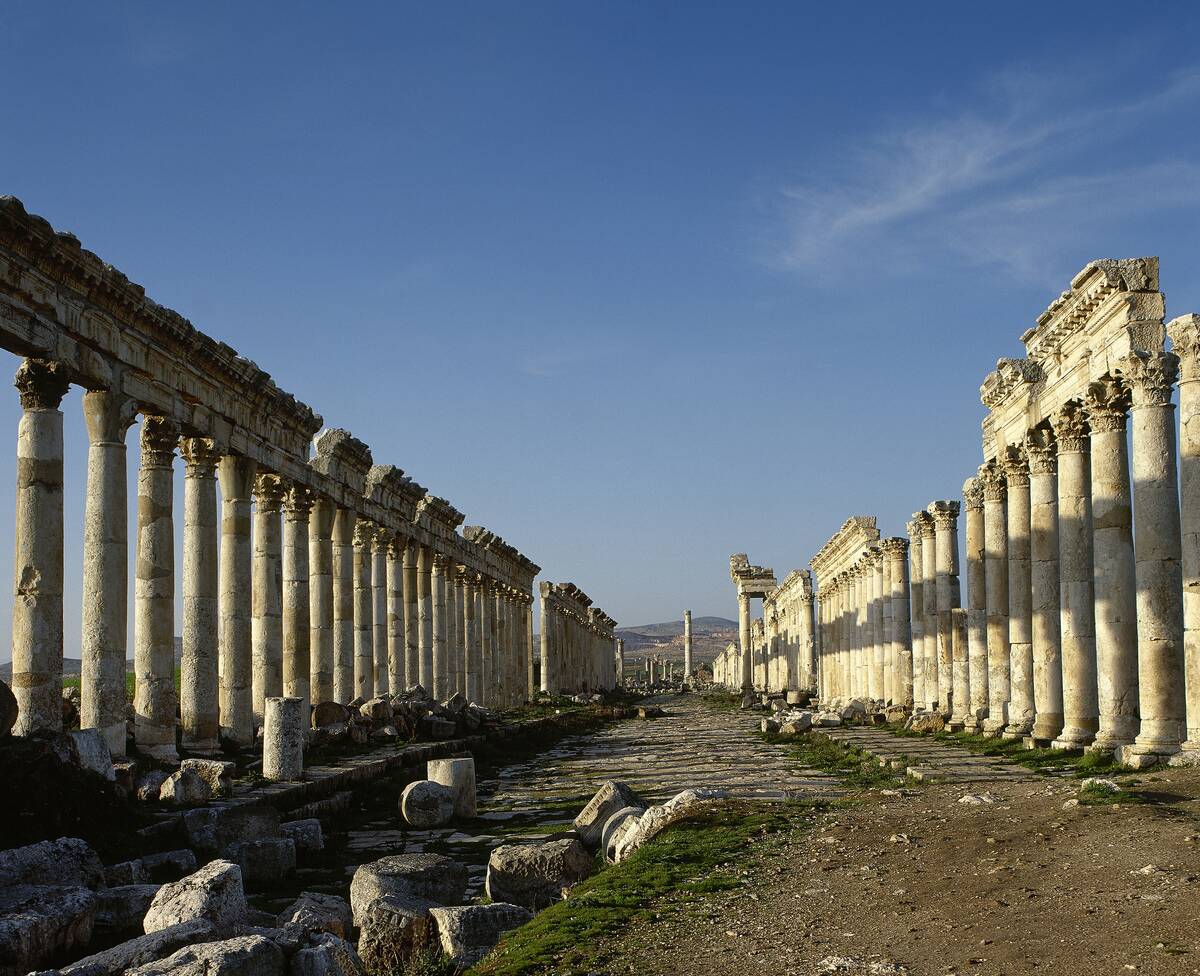 Great Colonnade And Cardo Maximus