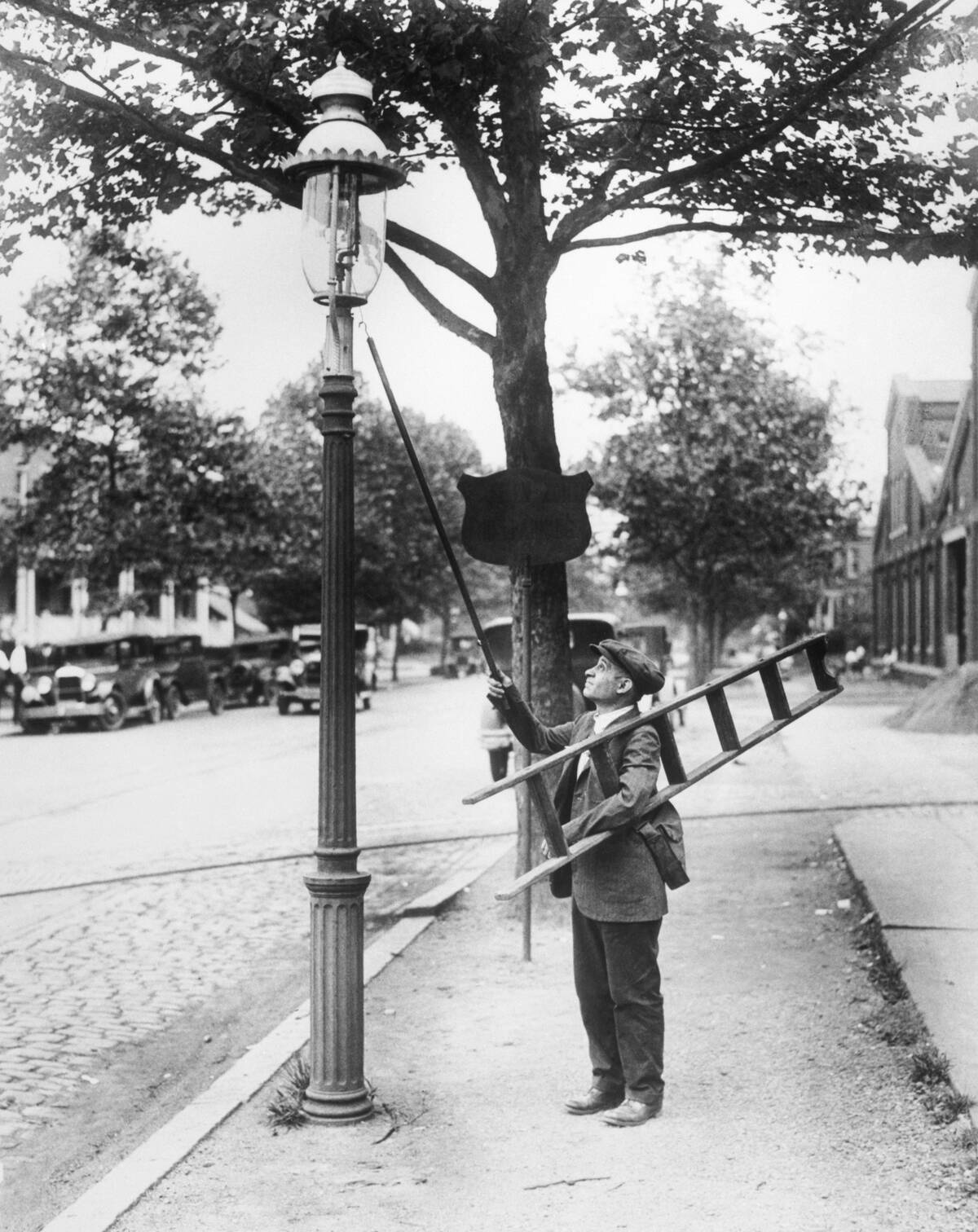 Lamplighter Lighting Street Lamps