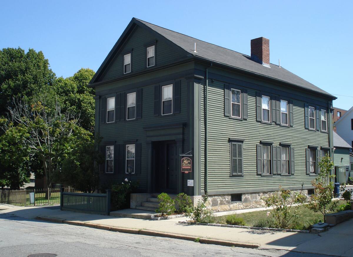 Lizzie BordenÃs spirit still hovers over Fall River
