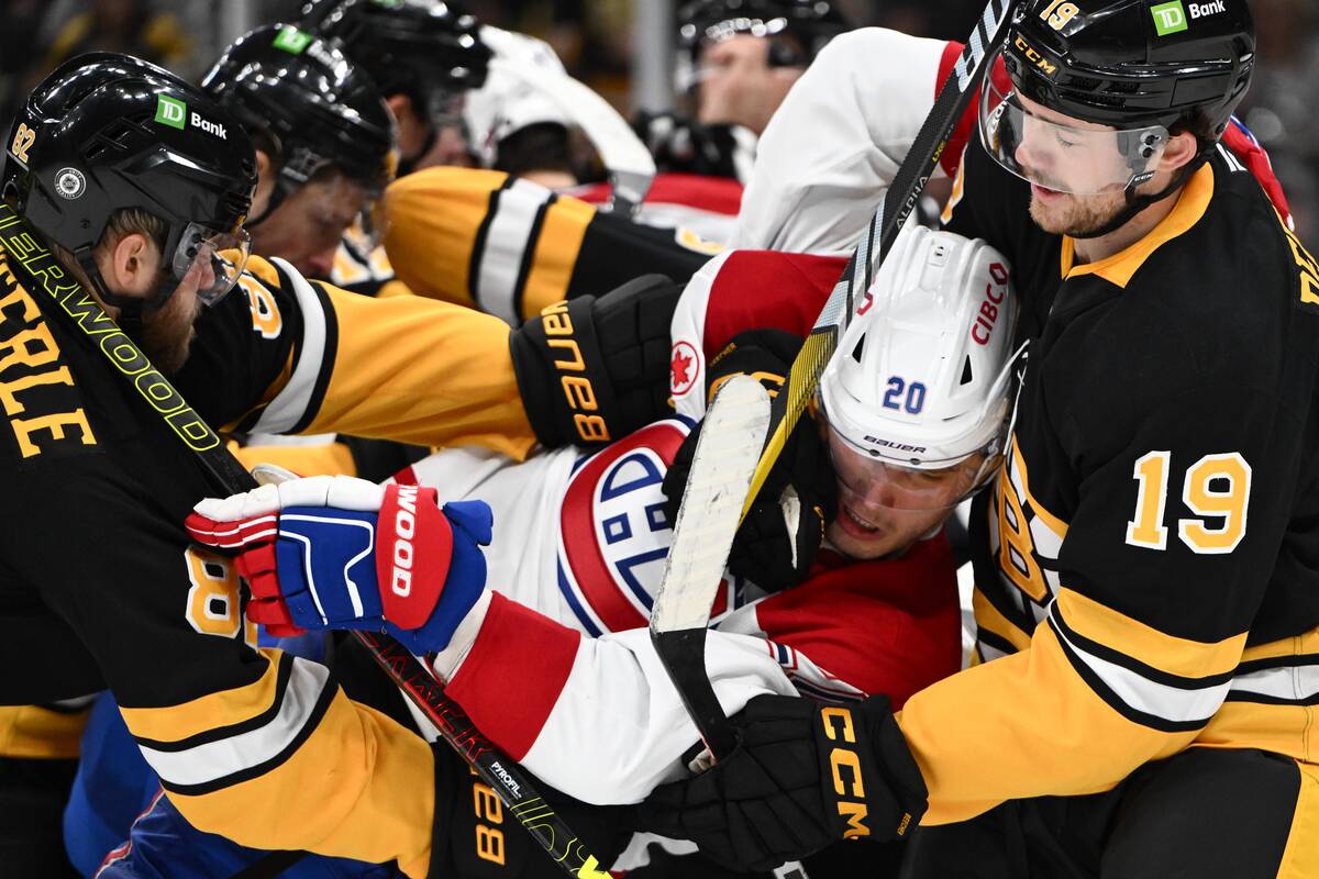 Montreal Canadiens v Boston Bruins