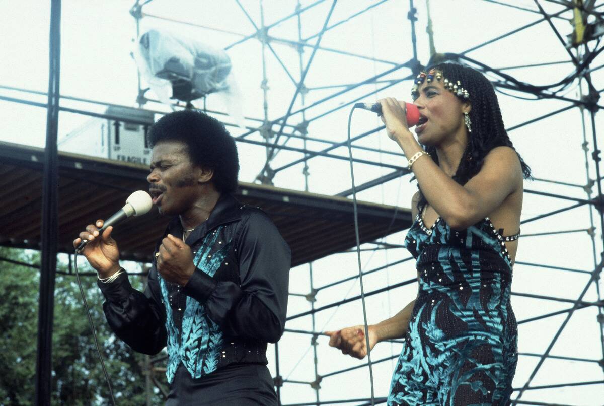 Peaches & Herb On Stage