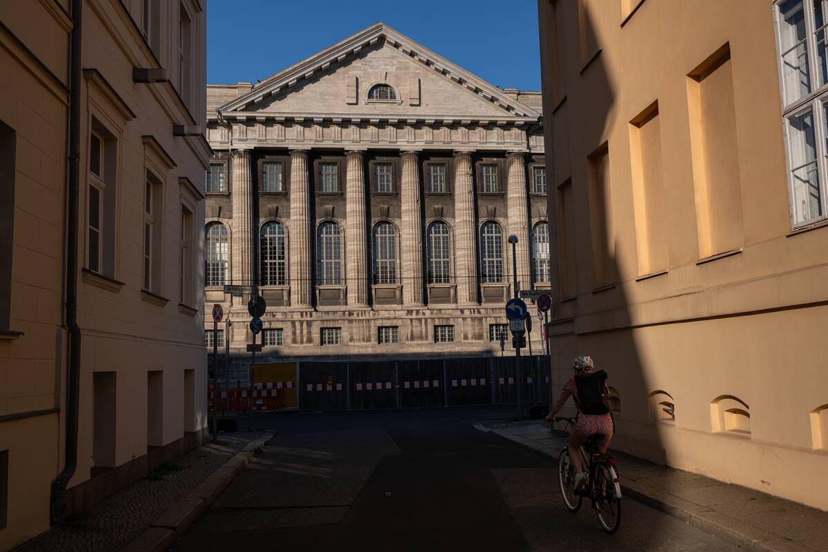 Pergamon Museum Renovation To Possibly Take Longer Than Previously Claimed