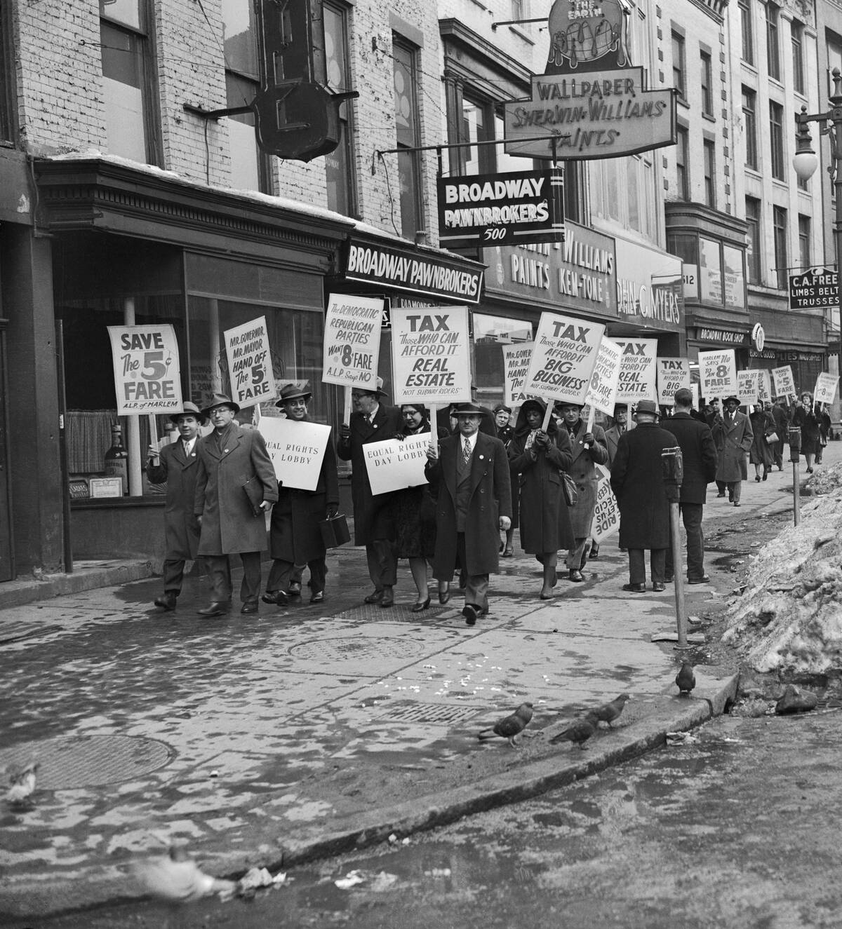 Pickets March to New York State Capitol