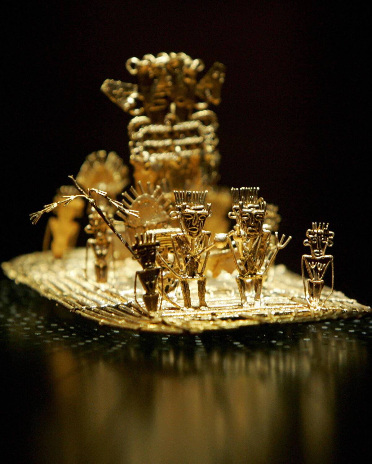 Picture of the gold art work known as th