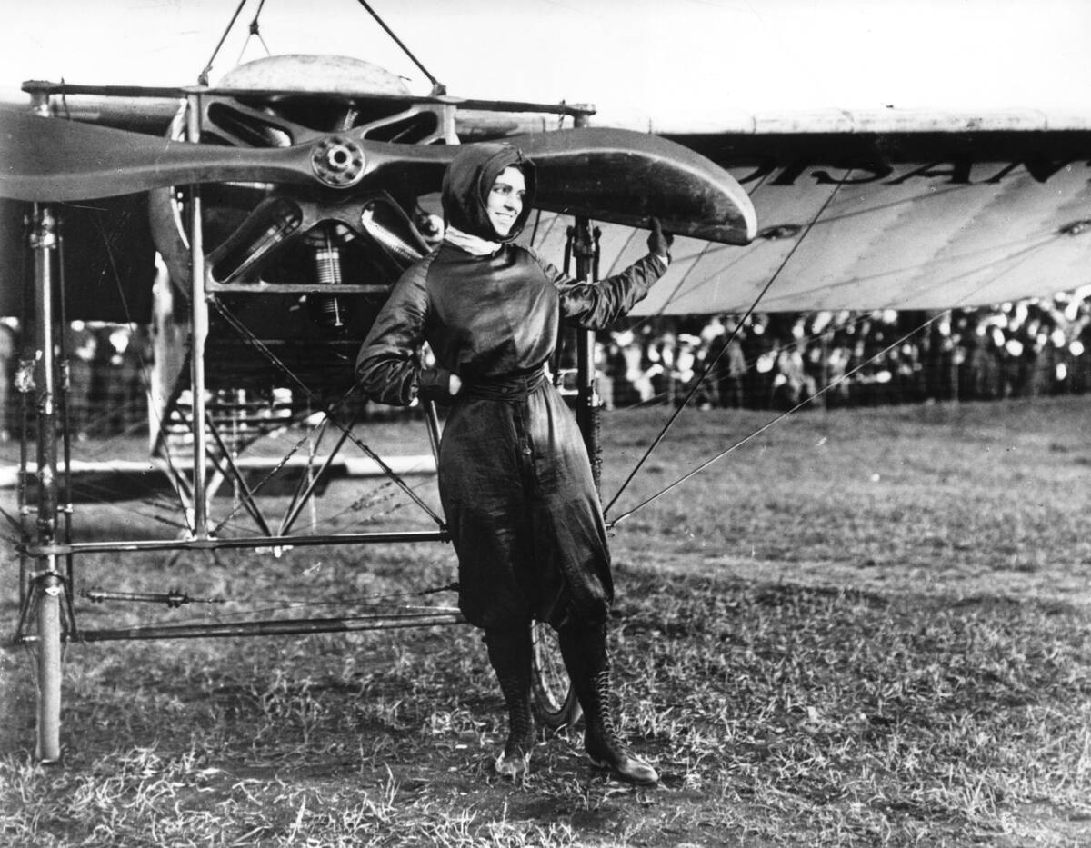 Pilot Harriet Quimby with Airplane