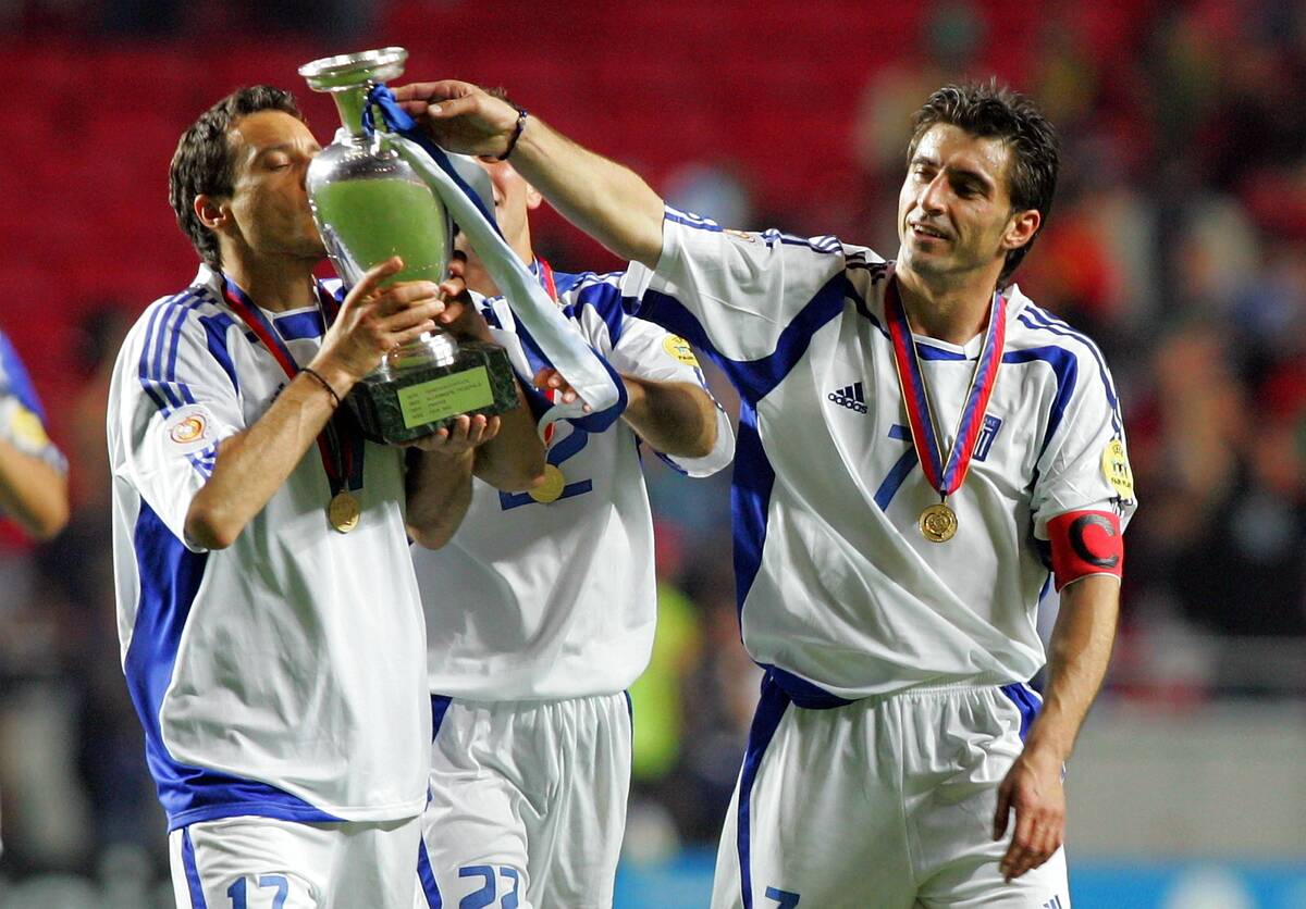 Soccer - UEFA Euro 2004 - Final - Portugal vs. Greece
