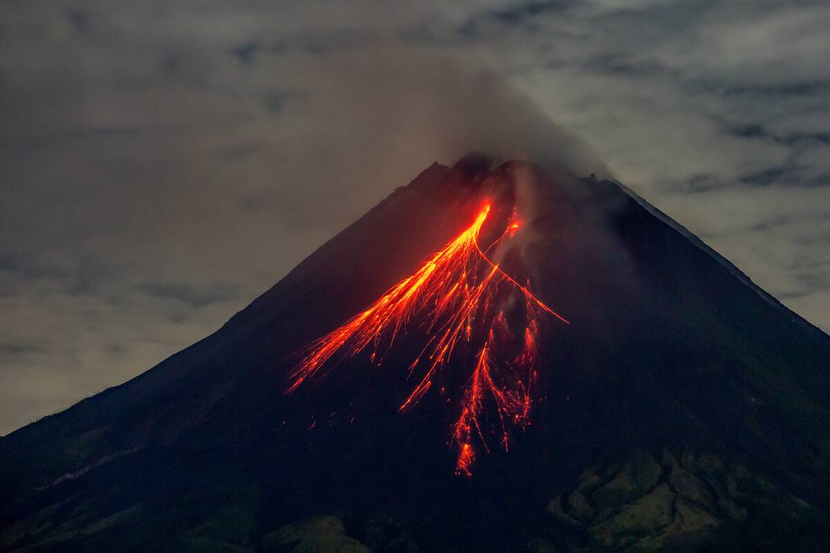 TOPSHOT-INDONESIA-VOLCANO