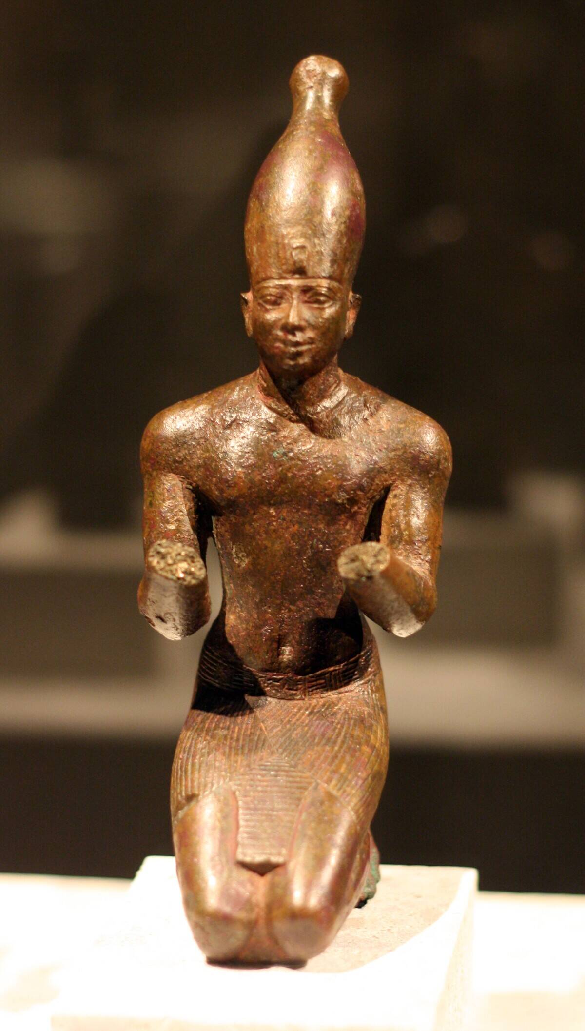 Two statuettes of Kushite kings , 25 Dynasty around 670 BC bronze
