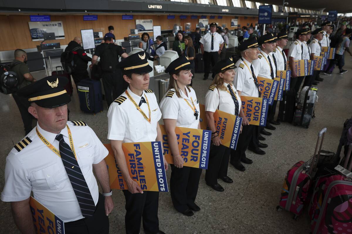 United Airlines Pilots Picket At Airports Across The Nation
