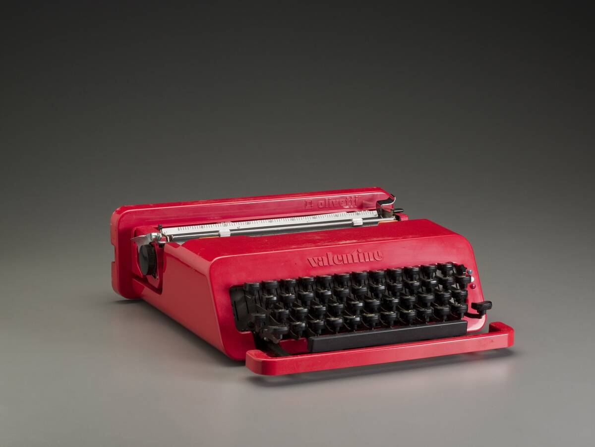 Valentine Typewriter For Olivetti