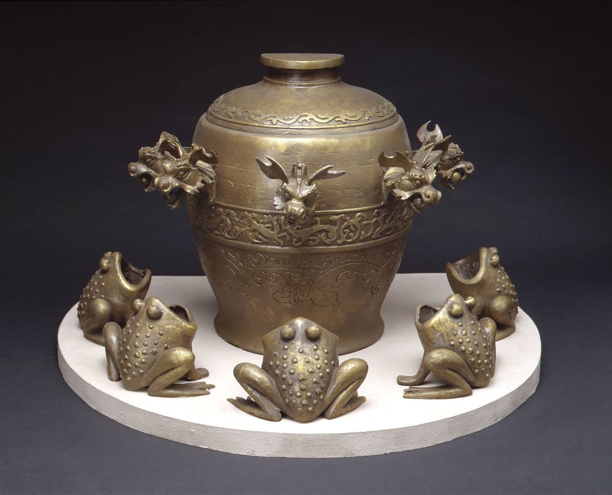 Zhang Heng seismoscope, 132 AD.