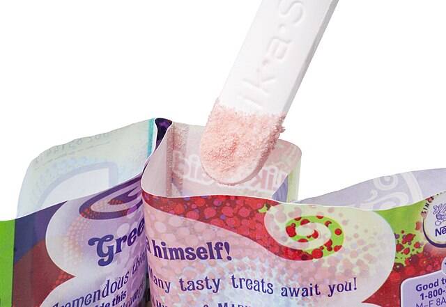 640px-Fun-Dip-in-Action