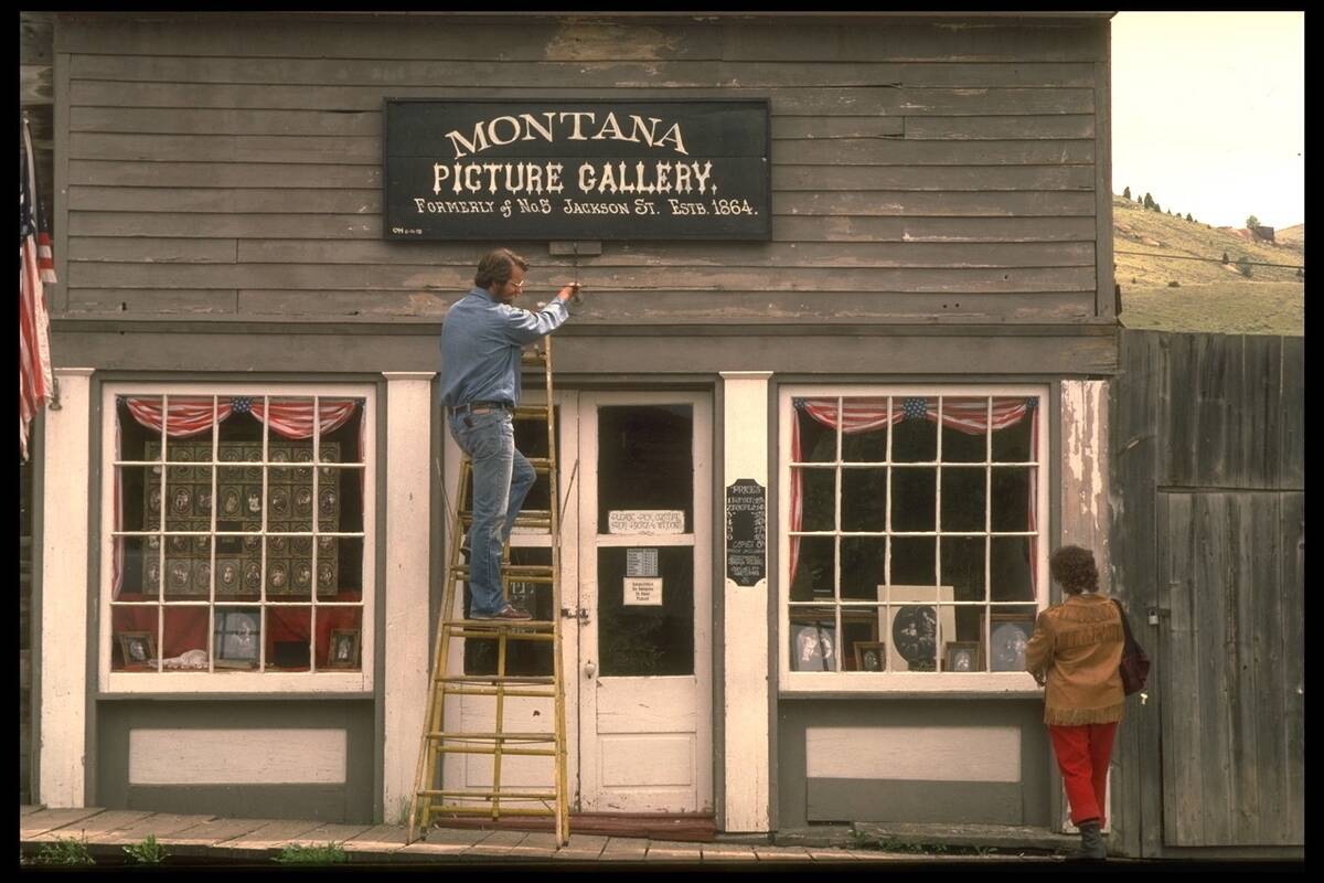 AMERICAN GHOST TOWNS