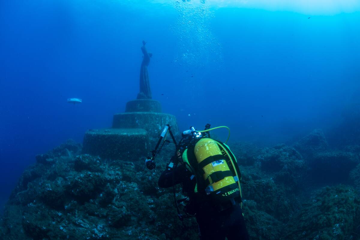 Christ of the abyss San Fruttuoso