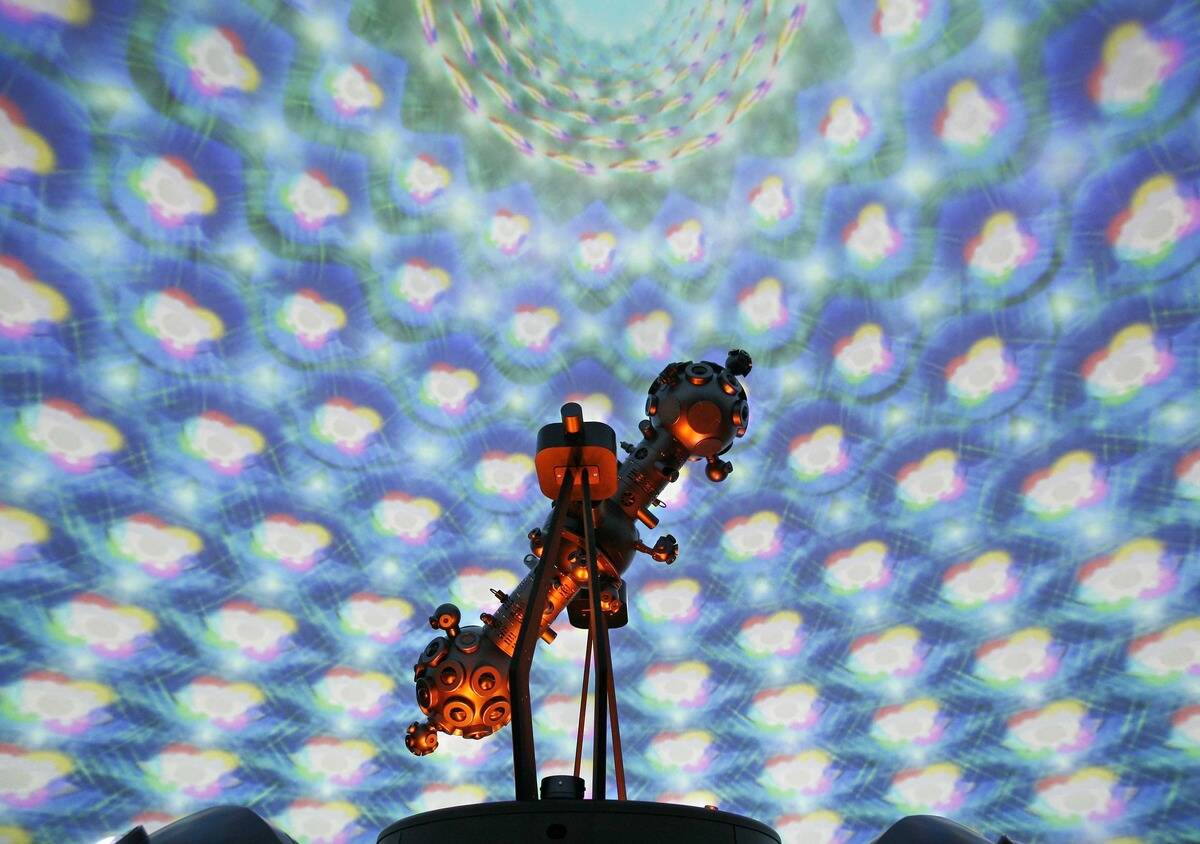 Deutschland, Planetariumstechnik, Praesentation des neuen digitalen Kugelprojektionssystems in der Carl Zeiss Jena GmbH