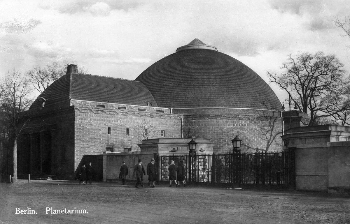 Germany, Berlin: Zeiss-Planetarium
