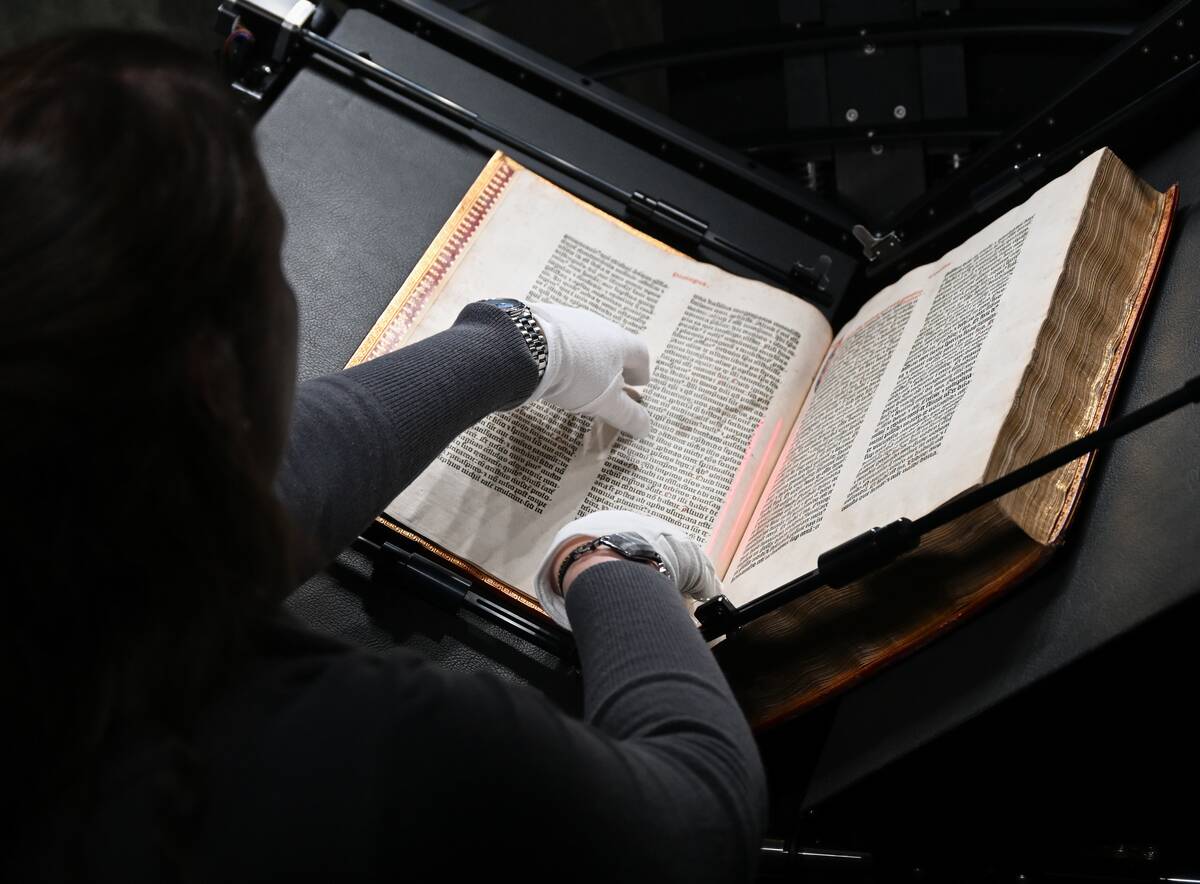 Gutenberg Museum Mainz digitizes Gutenberg Bibles