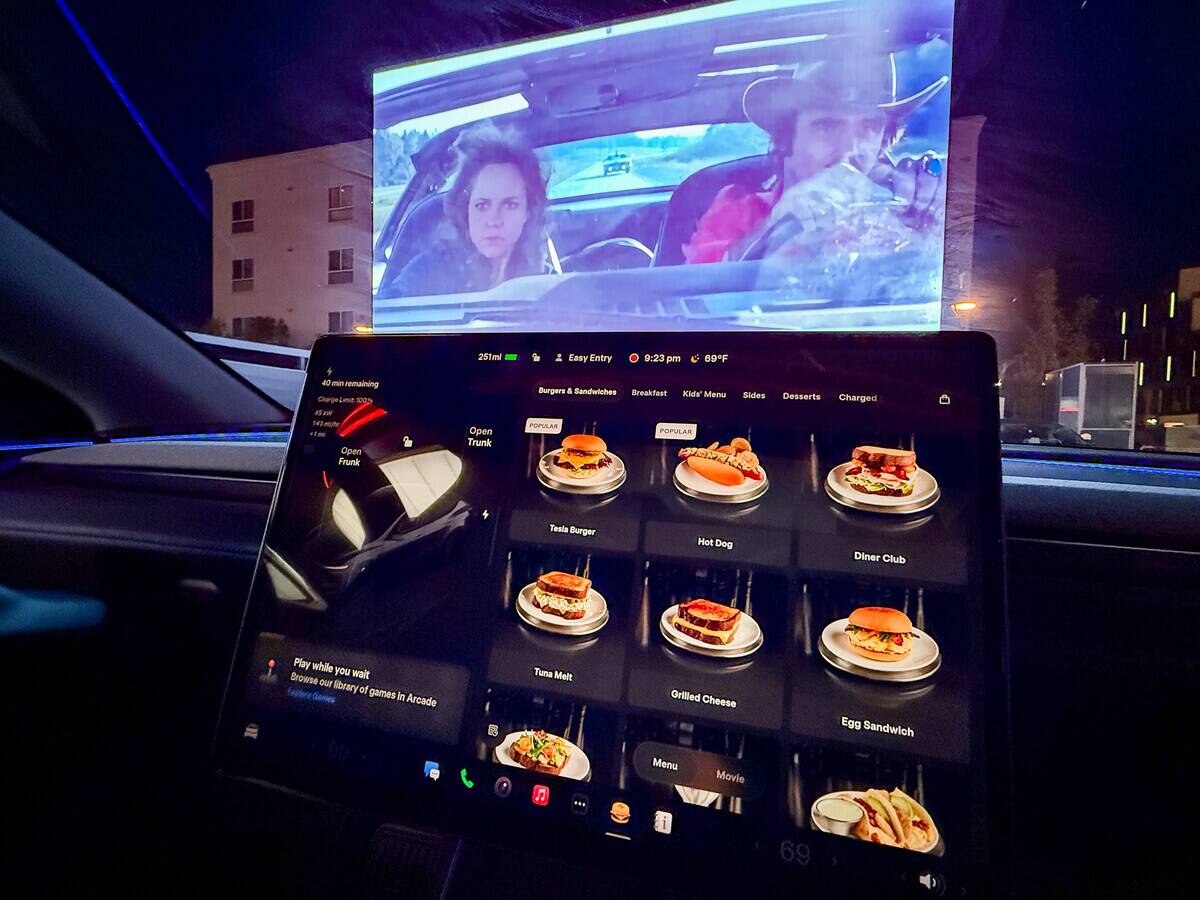 Hollywood Exteriors And Landmarks - 2025