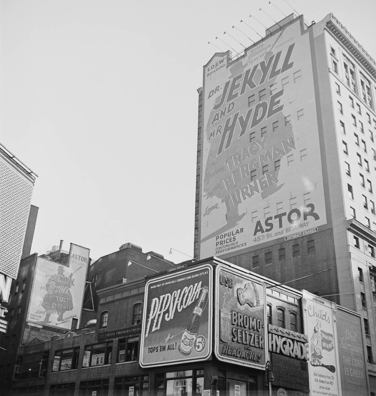 Loew's State Theatre