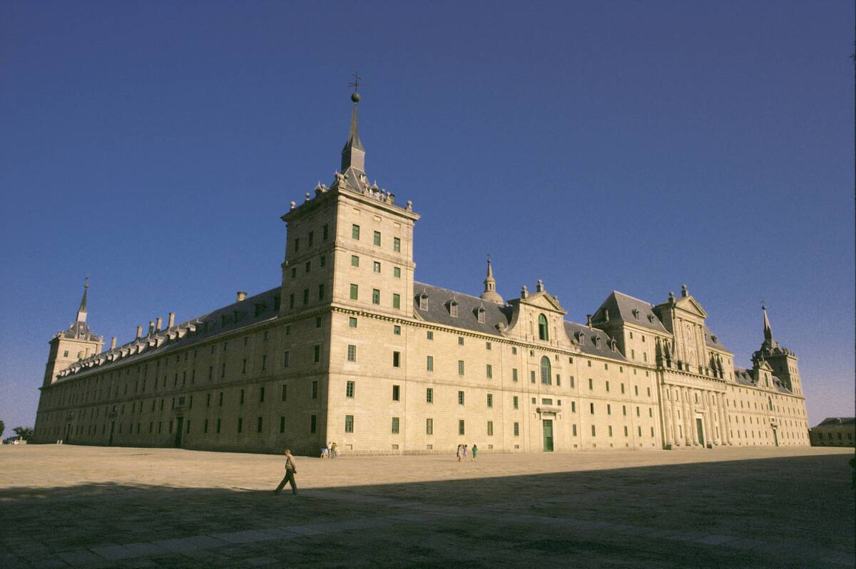 Monastery of San Lorenzo de El Escorial, Madrid External view of the monastery