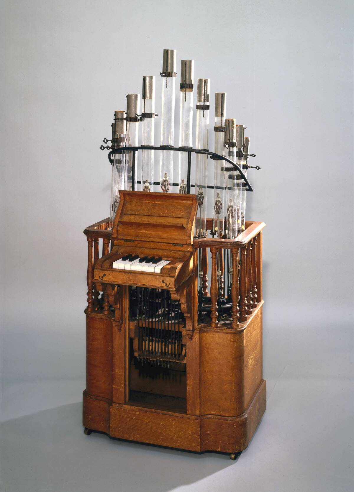 Pyrophone, 1869.