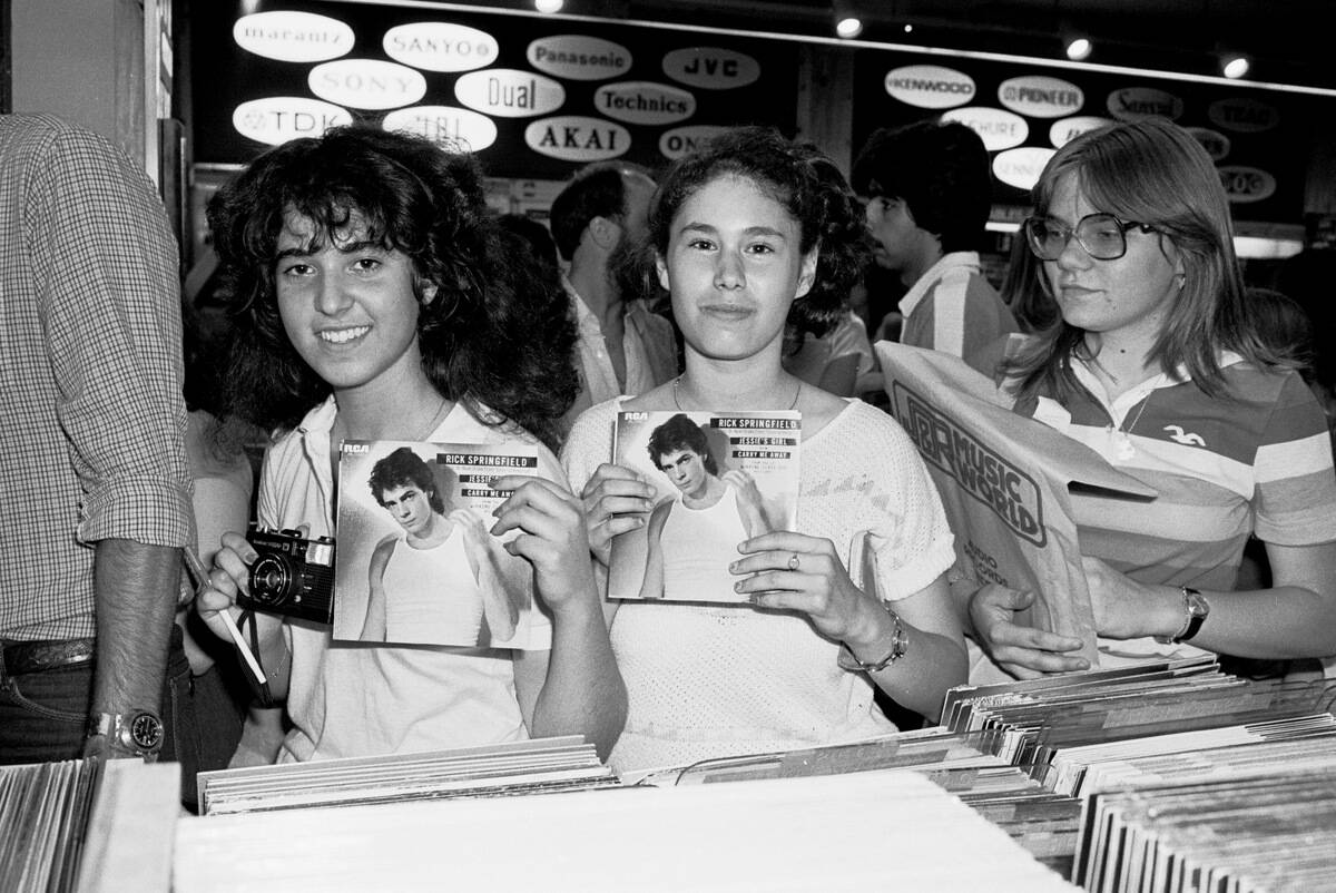 Rick Springfield Fans At J&R Music