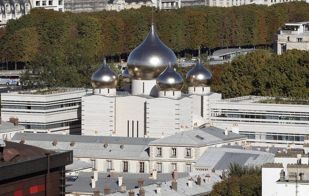 Russian Orthodox Cathedral : Sainte-Trinite (Holy Trinity) Under Construction In Paris