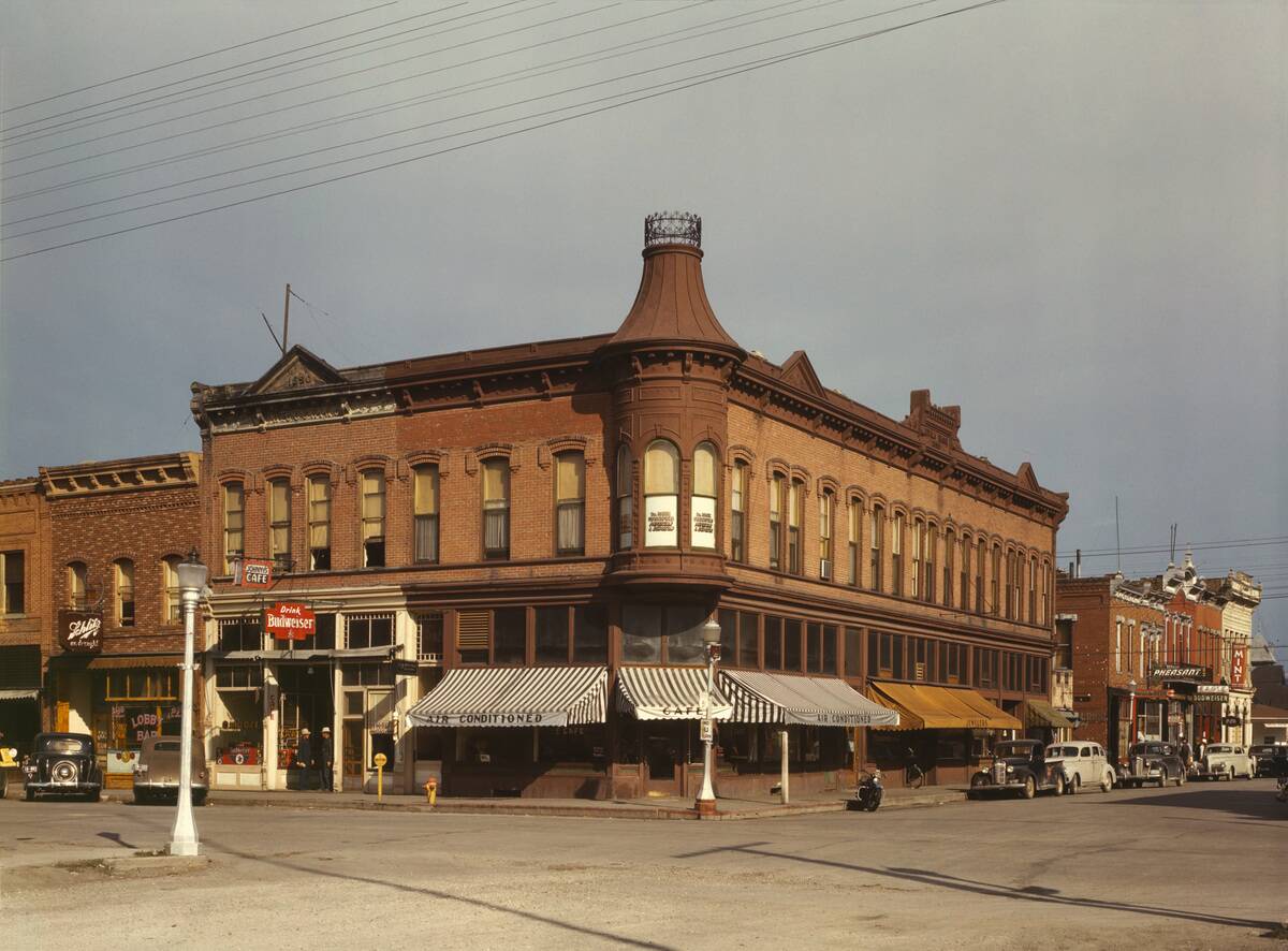 Southeast Corner of Intersection of Bannack and Montana Streets, Dillon, Montana, USA, photo by Russell Lee, U.S. Farm Security Administration, August 1942