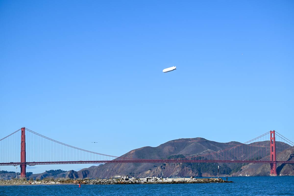 The biggest aircraft in the world LTA Pathfinder spotted over San Francisco