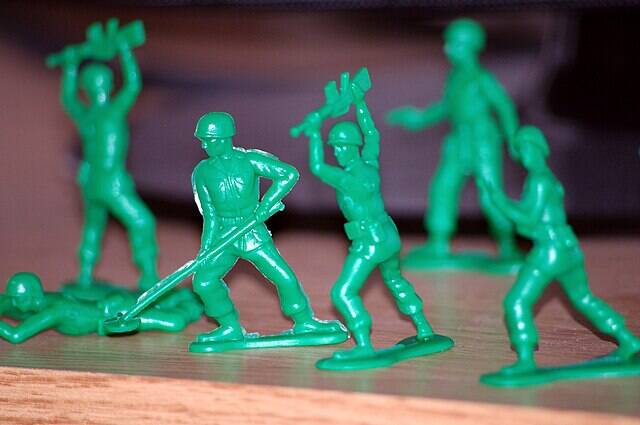 Green_army_plastic_soldiers