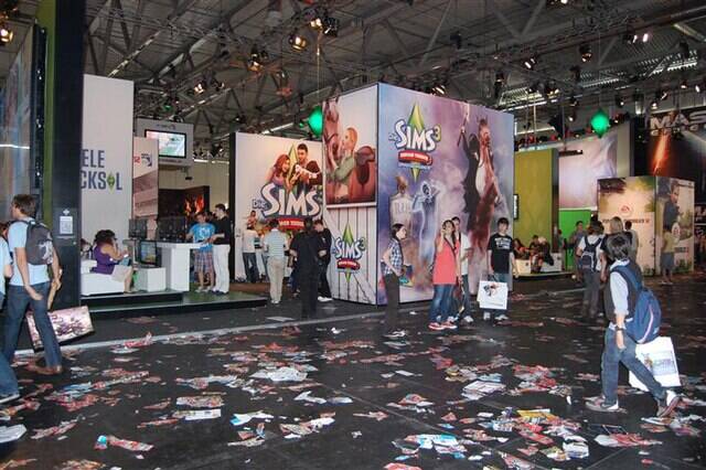 Sims_Stand